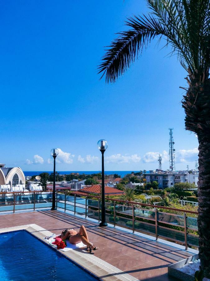 Aquamarine Luxury Residence Kirenia Zewnętrze zdjęcie