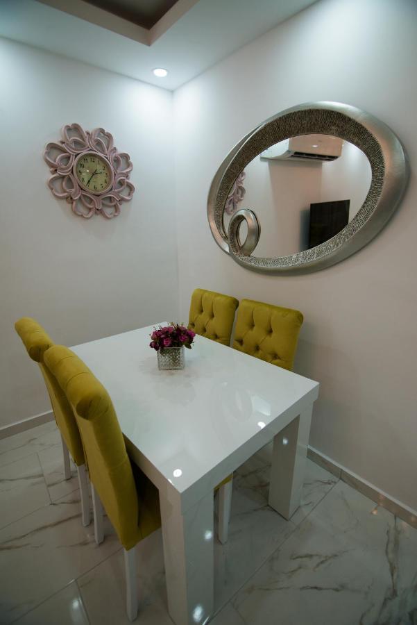Aquamarine Luxury Residence Kirenia Zewnętrze zdjęcie